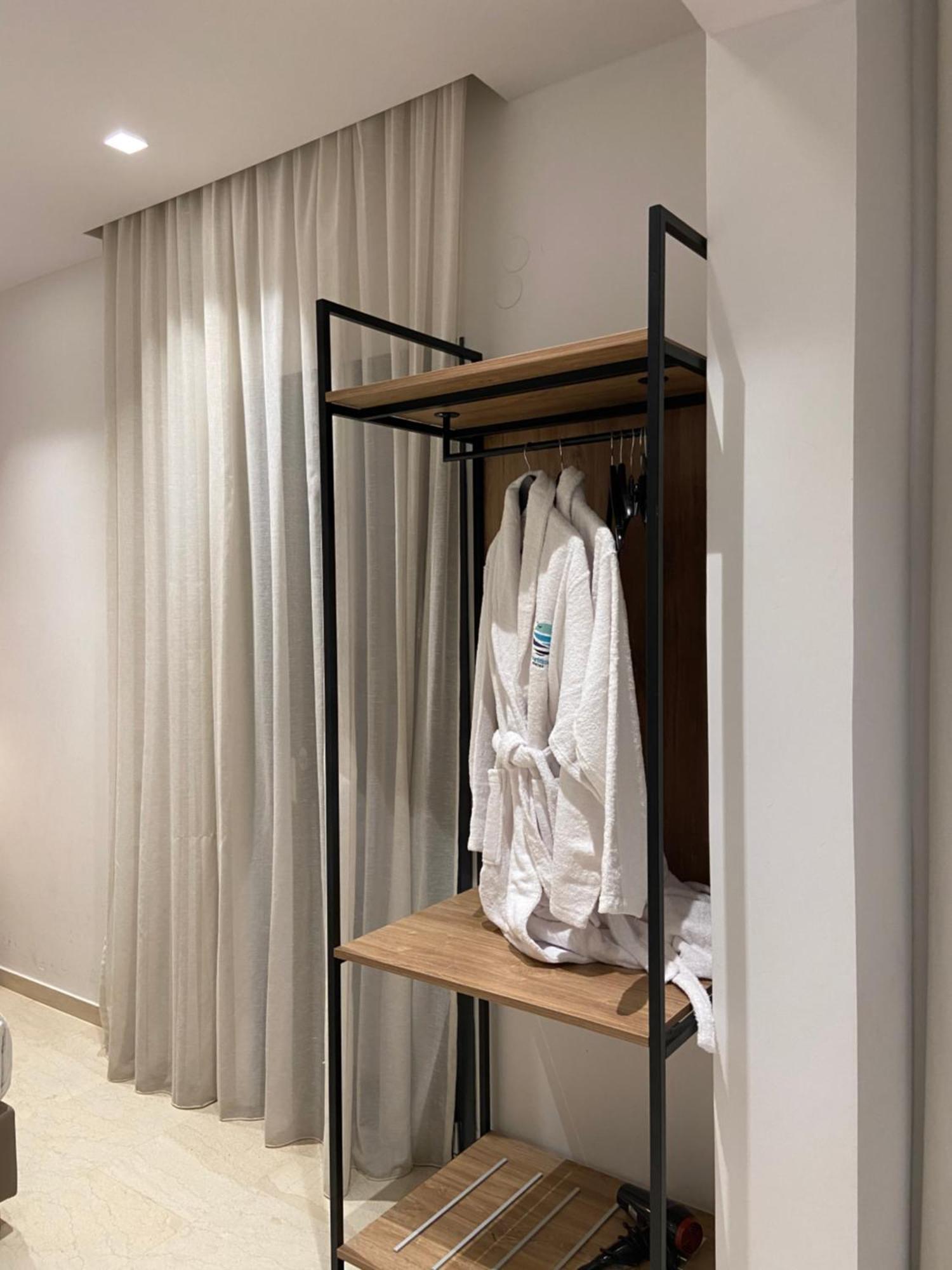 Maritime Suites Hersonissos  Bagian luar foto
