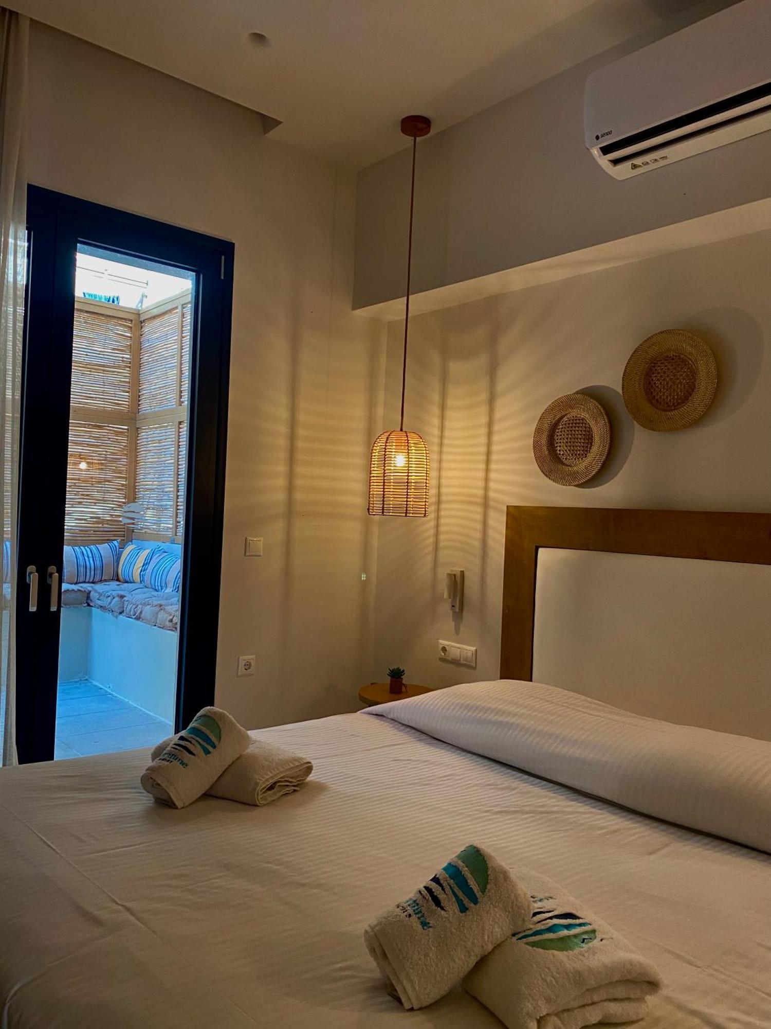 Maritime Suites Hersonissos  Bagian luar foto