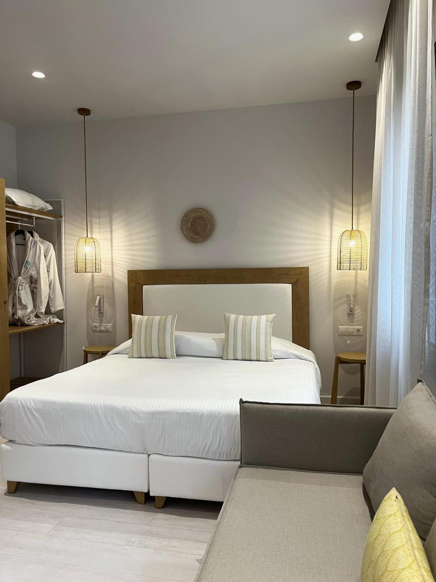 Maritime Suites Hersonissos  Bagian luar foto