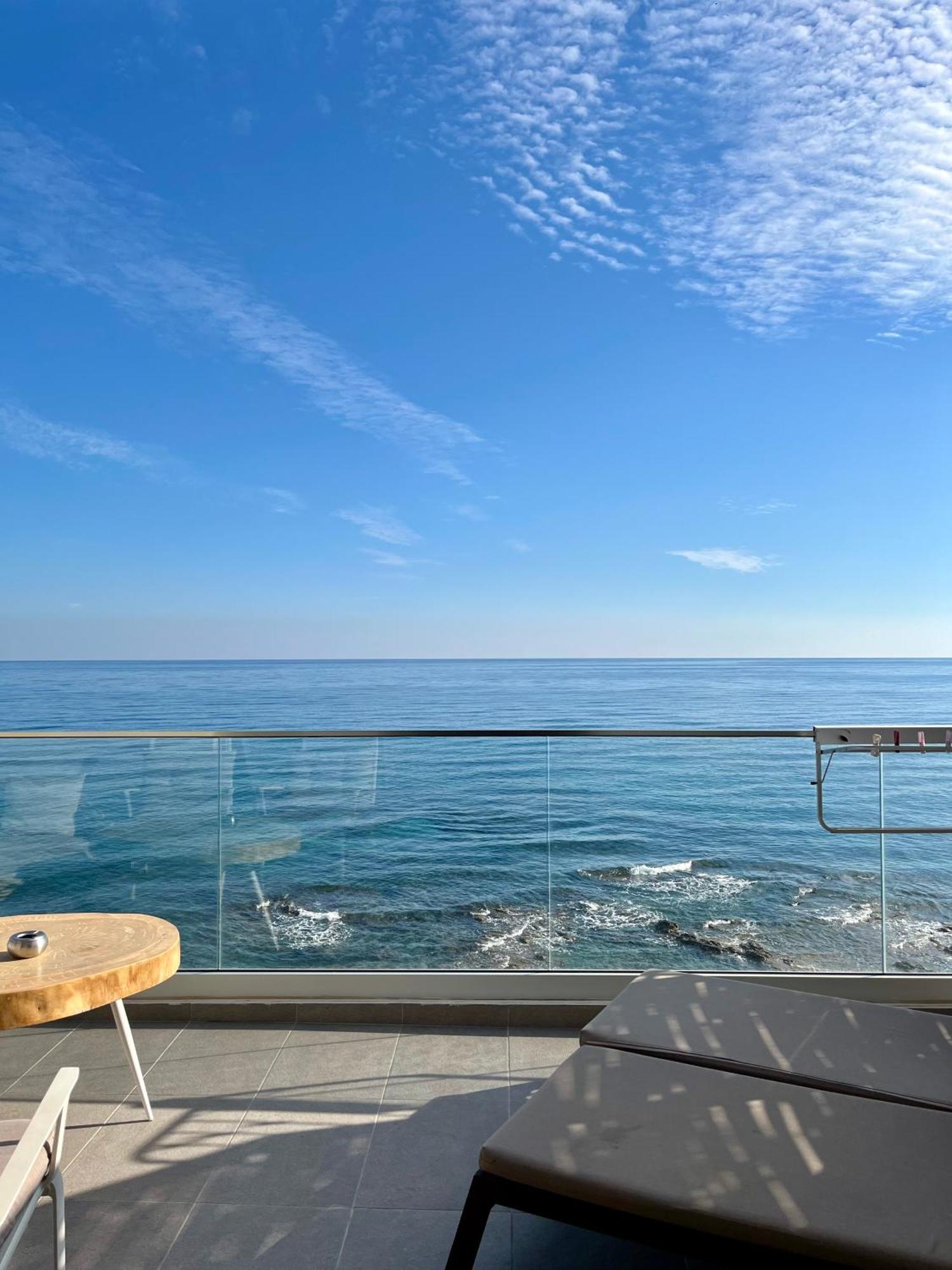 Maritime Suites Hersonissos  Bagian luar foto