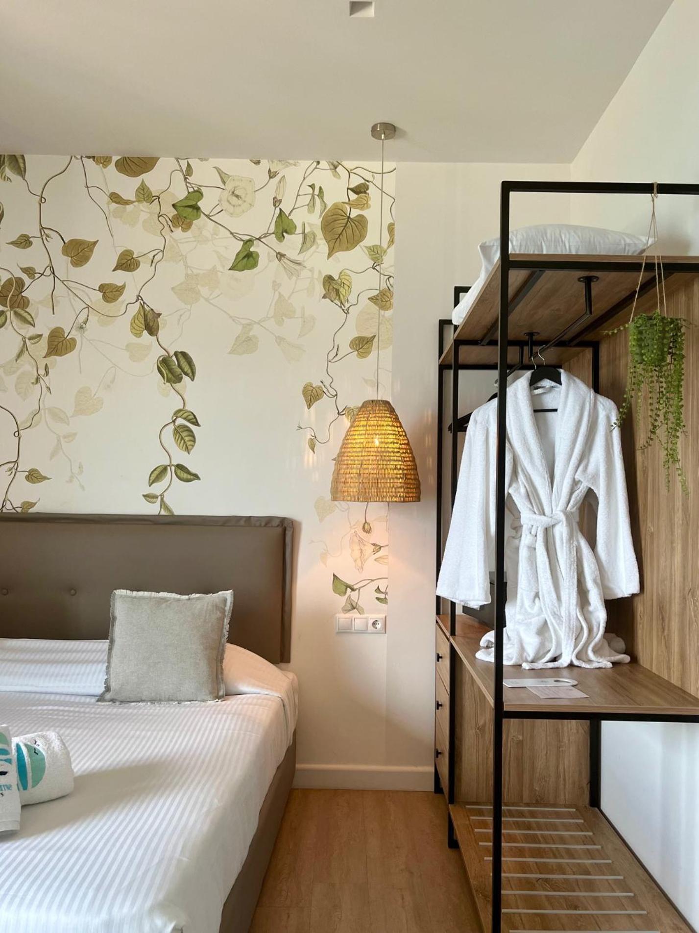 Maritime Suites Hersonissos  Bagian luar foto