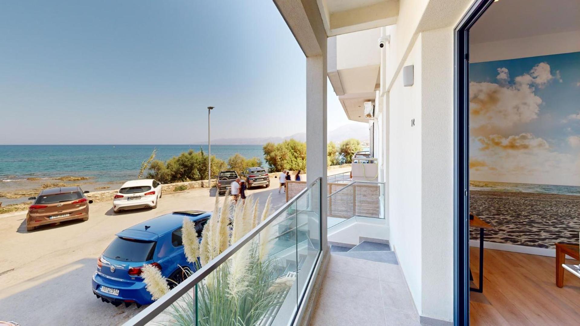 Maritime Suites Hersonissos  Bagian luar foto