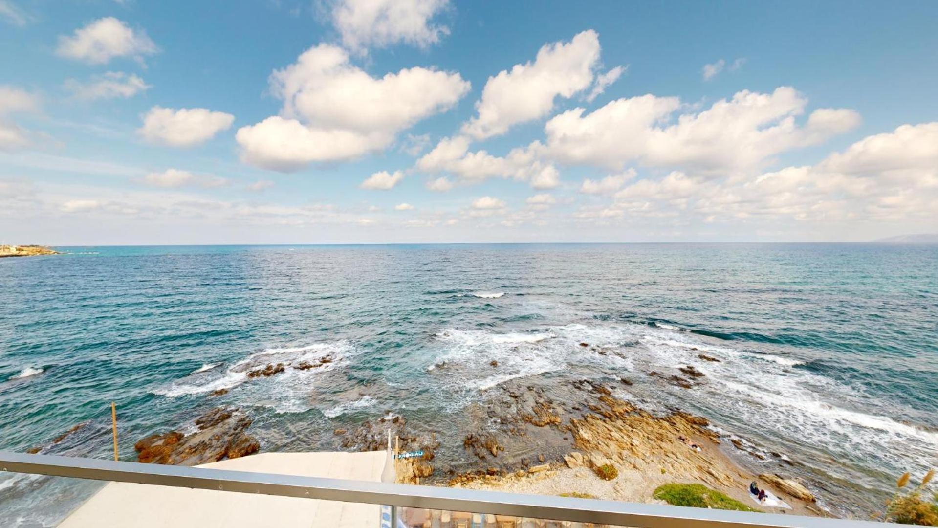 Maritime Suites Hersonissos  Bagian luar foto
